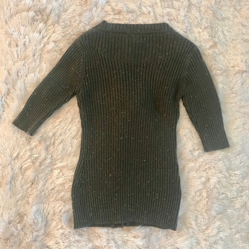 Sweater ๐ฆ - Picture 2 of 2